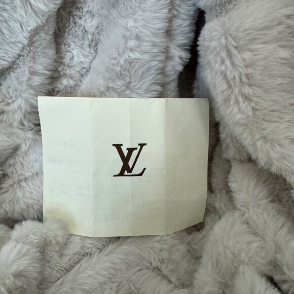 Louis Vuitton Poche Toilette 19 - Picture 12 of 15